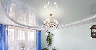 Глянцевый потолок Сланцы, цена от 4432 руб.