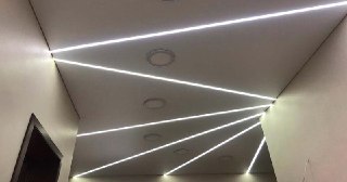 Световые линии на потолке Сланцы, цена от 2553 руб.